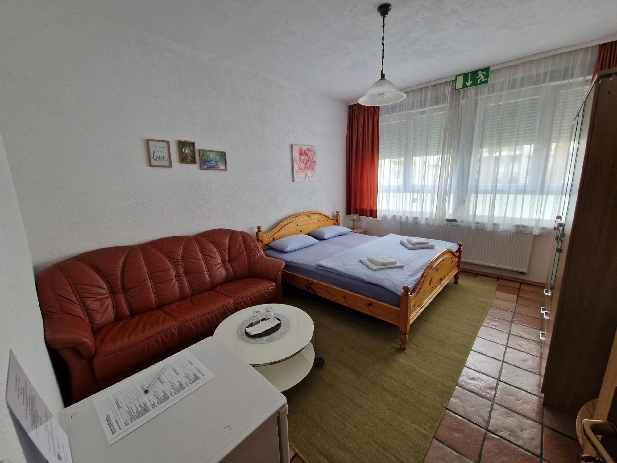 Pension Antalya Фрідріхсгафен Номер фото